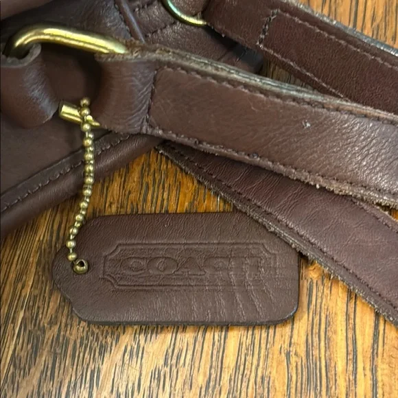 VINTAGE COACH METROPOLIS LEATHER BAG
9087 - Picture 5 of 11